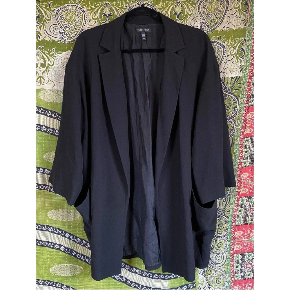 Eileen Fisher Black 100% Silk Crepe Georgette Modern Kimono Blazer Size Medium - Picture 2 of 15